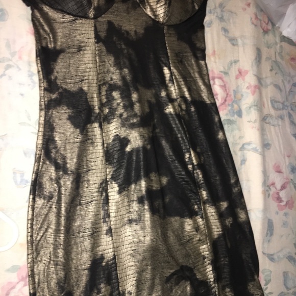 Mini dress - Picture 1 of 3